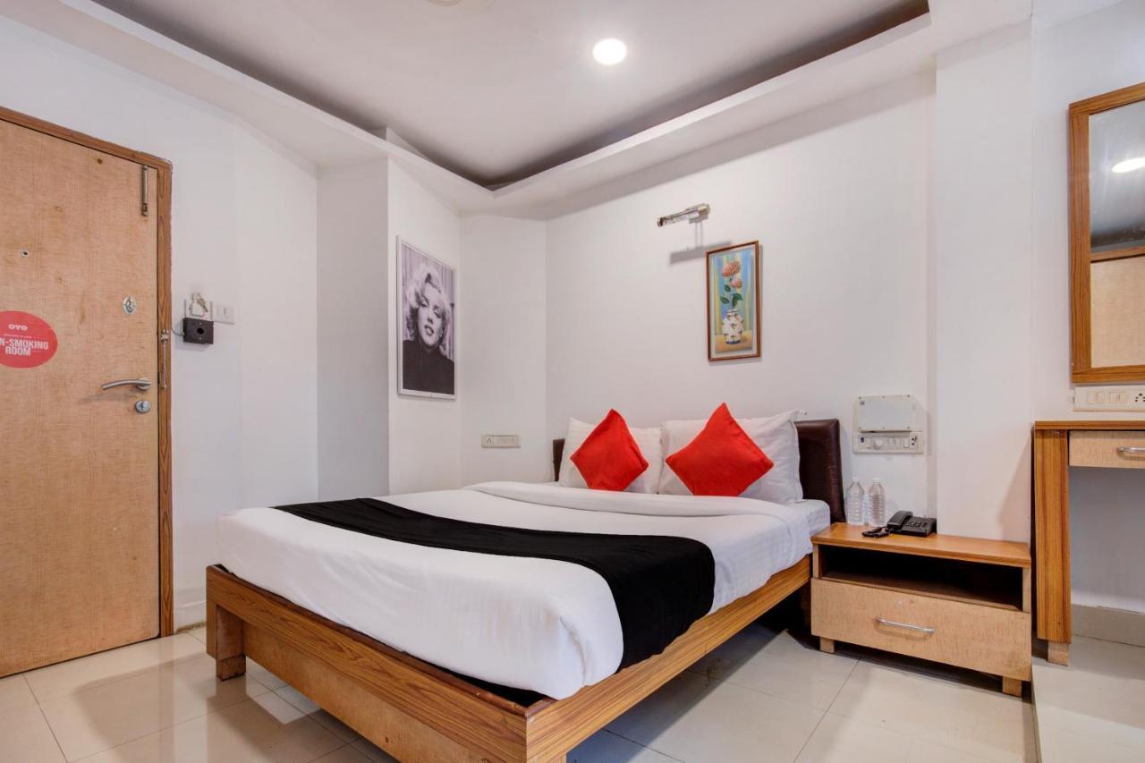 Capital O 77295 Hotel Bansidhar Bhuvan Mumbai Exterior photo